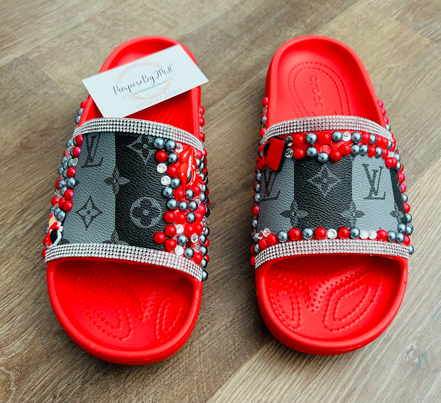 Ladies Red All Over - Croc Slides Size 9