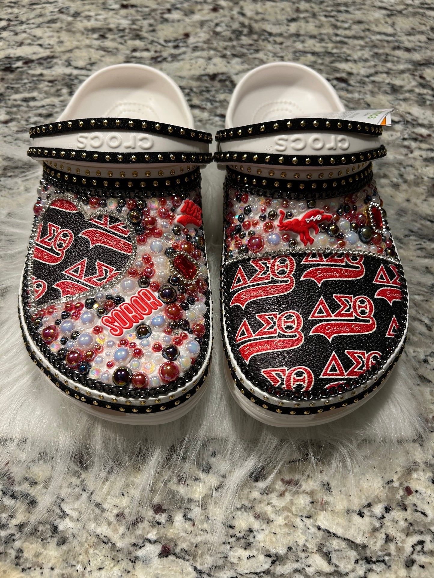 DST Crocs - Ladies 9